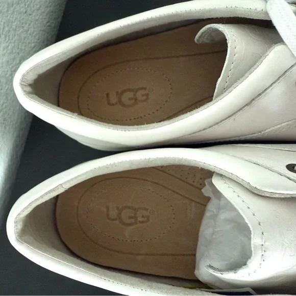 NEW UGG White Leather Lace Up Sneakers